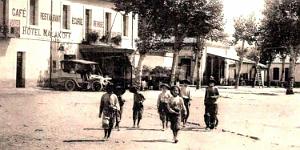 2424- Staoueli - Place - Hotel Malakoff2